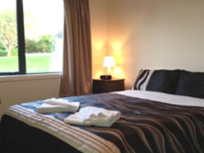 Bay Vista Waterfront Motel Піктон Екстер'єр фото